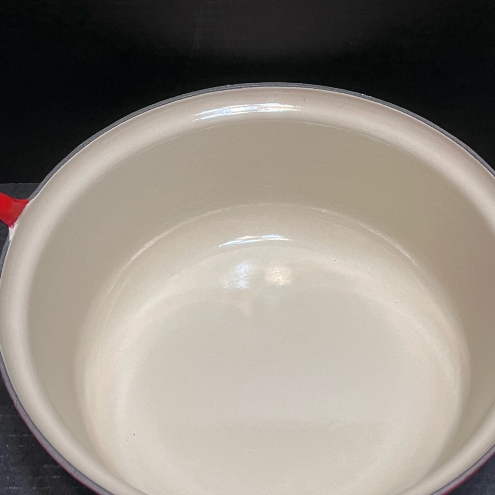 LE CREUSET 28 FRANCE RED CAST IRON ENAMEL DUTCH OVEN W/ LID Vintage - Picture 6 of 16